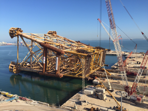Skidway System launching oil rig